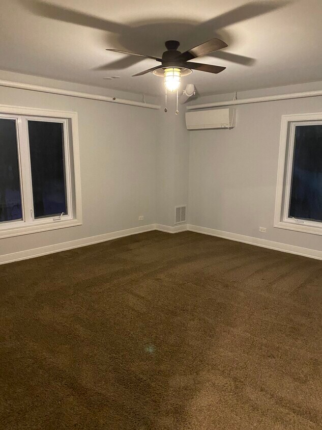 Foto principal - 850 N State St