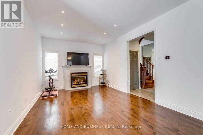 Building Photo - 4774 Bloomburg Dr