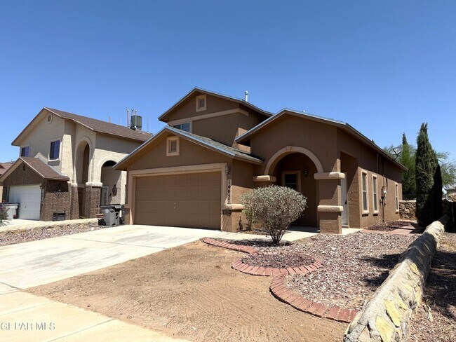 Building Photo - 14057 Tierra Delfin Dr