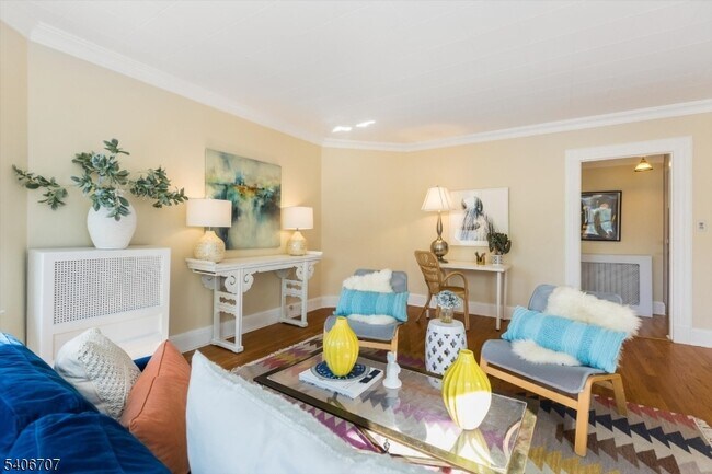 Building Photo - 11 Mountain View Pl