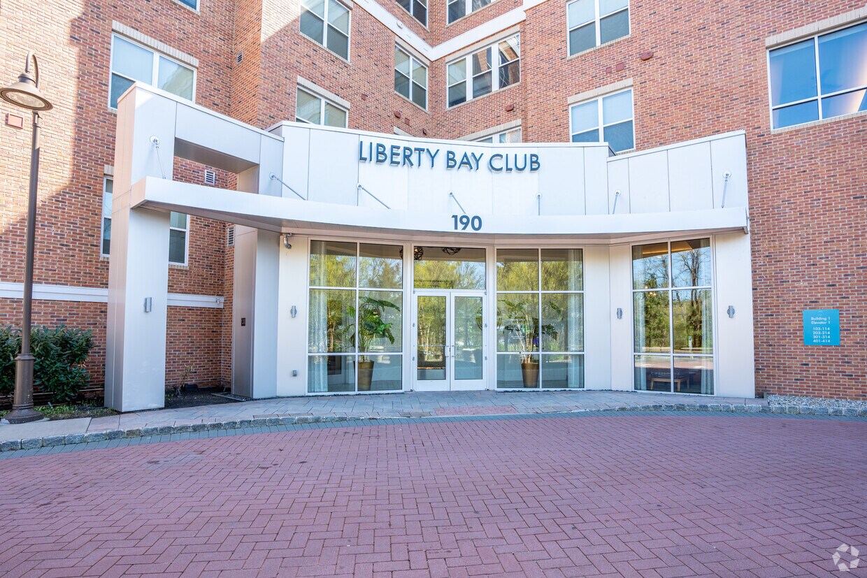 entrance - The Union Club