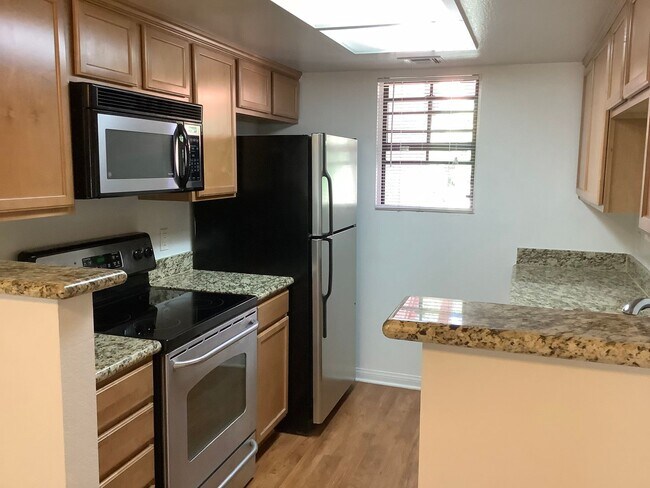 Foto del edificio - 2 Bedroom Condo in the Il Palio Community of Rancho Bernardo