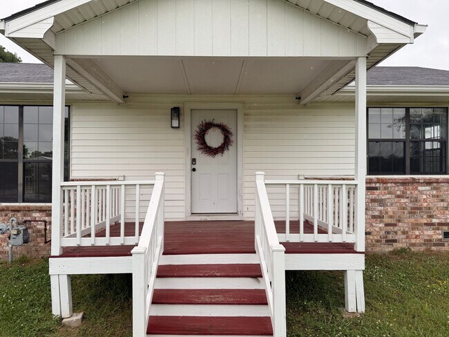 Foto del edificio - 18613 E Shepherd Rd