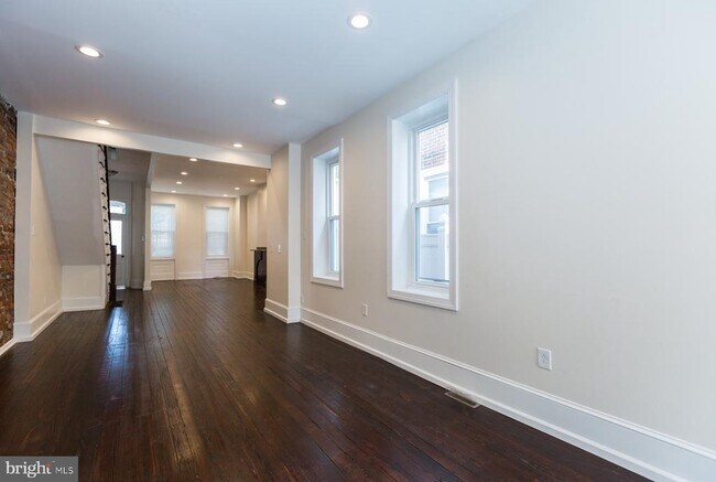 Foto del edificio - 1320 E Columbia Ave