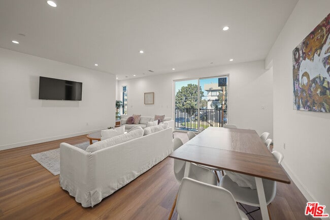 Foto del edificio - 13692 Erwin St