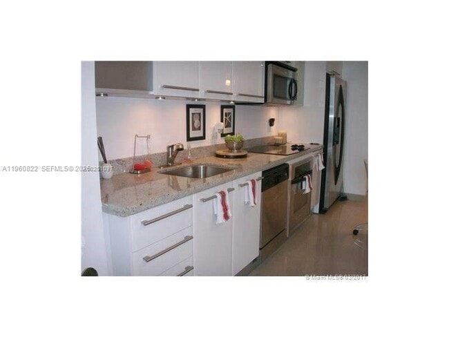 Foto del edificio - 185 SW 7th St