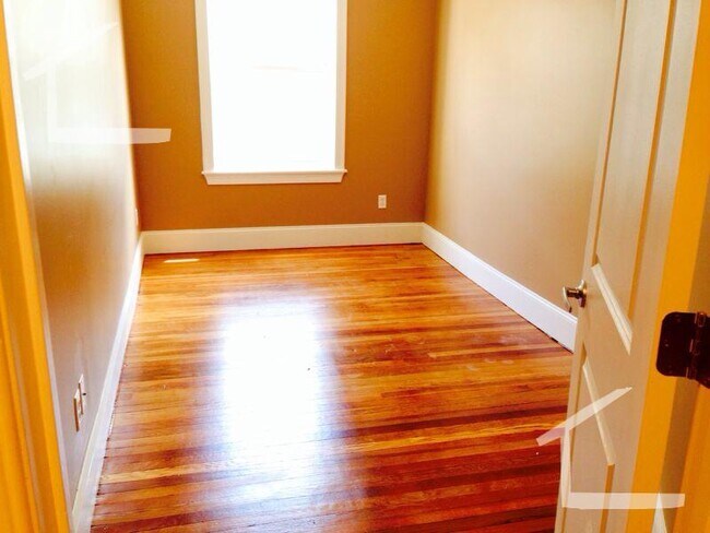 Foto del edificio - 8 Saint Lukes Rd