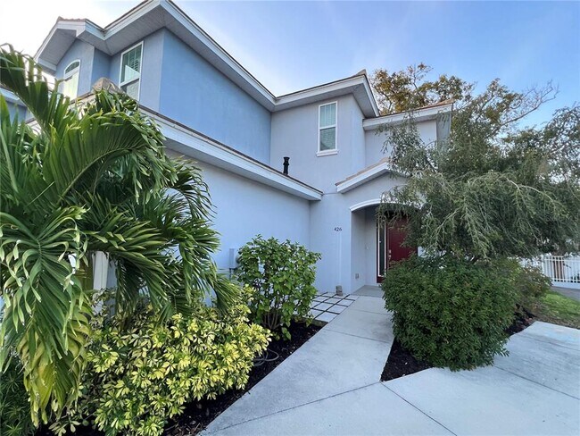 Foto del edificio - 426 Birdsong Ln