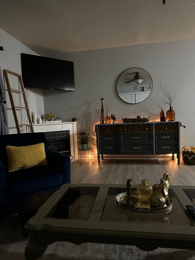 Foto del edificio - 281 Cherrywood Cir