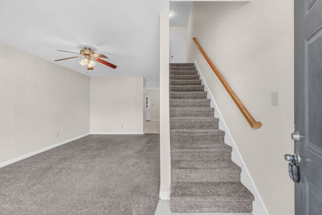 Foto del edificio - 784 Cherrybark Ln