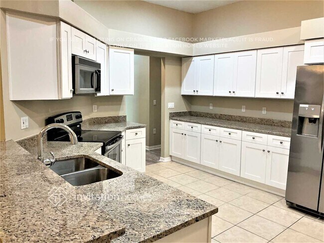 Building Photo - 4505 Bedford Ct E