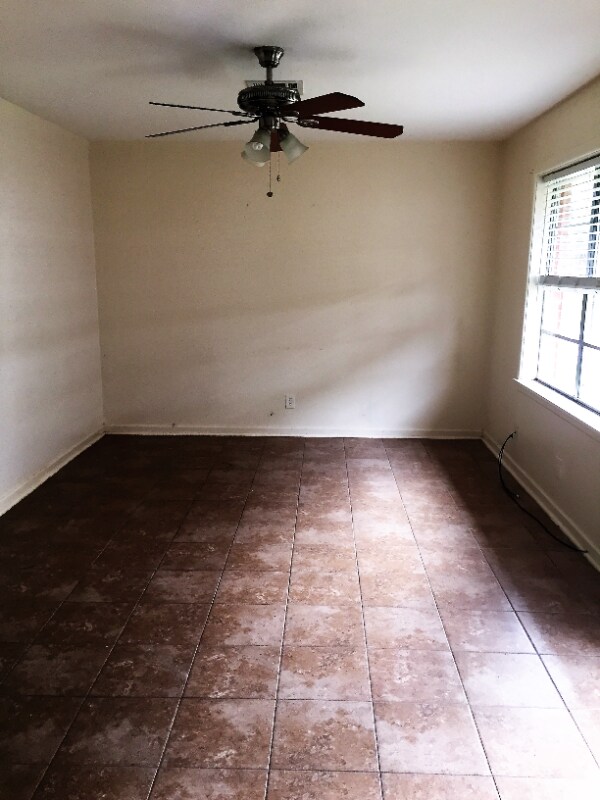 Foto del edificio - 1001 McDonald Dr