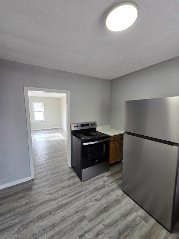 Foto del edificio - 401 Farrington Ave