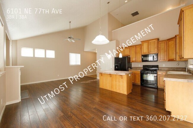 Building Photo - Corner Lot, 3BD With Open Floor Plan Near ...