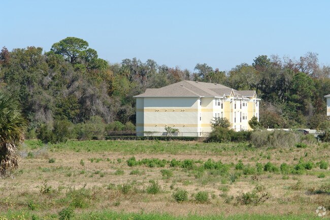 Charleston Place Apartments Apartments Daytona Beach, FL