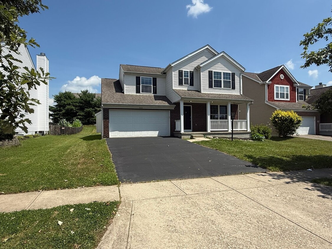 Primary Photo - 4 Bedroom, 2.5 Bathroom House in Sycamore ...
