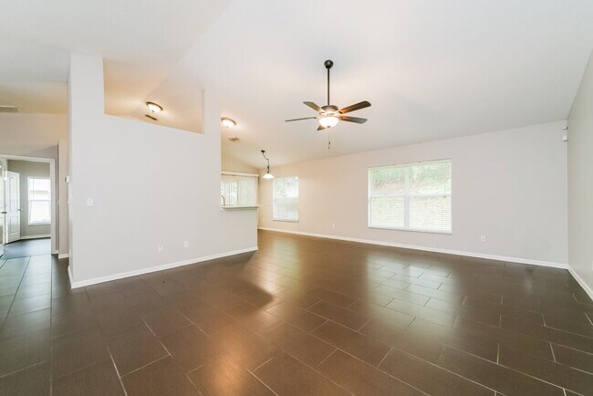 Foto del edificio - 605 Cherry Laurel St