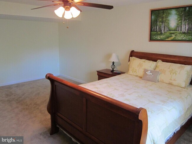 Foto del edificio - 81 Landmark Dr