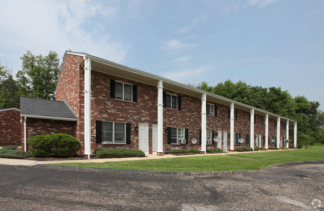 14746 Auburn Rd, Newbury, OH 44065 - Apartments in Newbury, OH ...