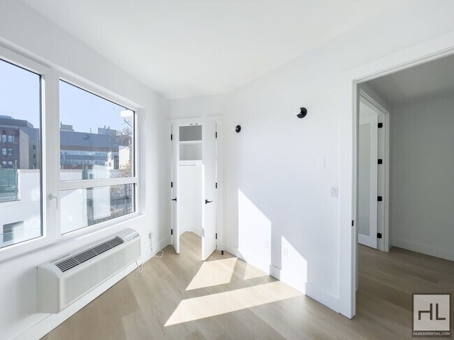Foto del edificio - President Street / Crown Heights / Spaciou...