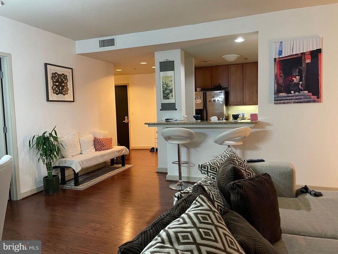 105 Christina Landing Dr Unit 502, Wilmington, DE 19801 Apartment for