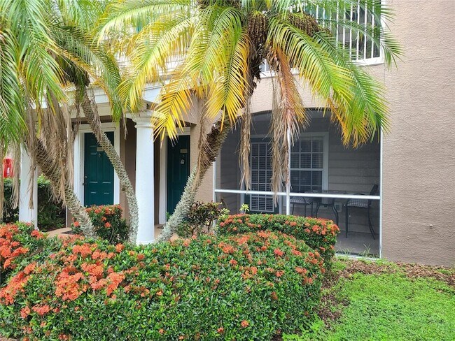 Foto del edificio - 8932 Manor Loop