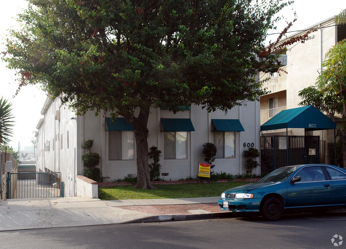 600 Venice Way, Inglewood, CA 90302 Apartments in Inglewood, CA