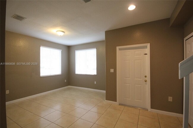 Foto del edificio - 2726 SE 16th Ave