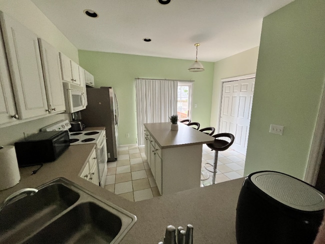 Building Photo - 5539 Crabtree Park Ct