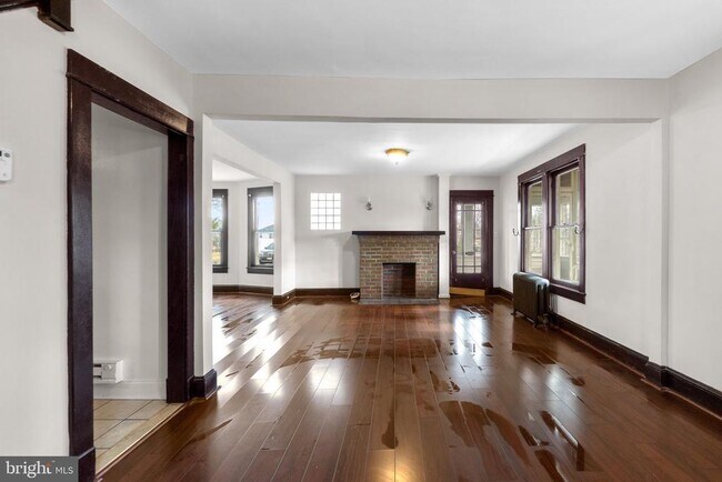 Foto del edificio - 8904 Church Ln