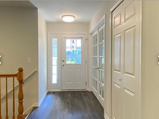 Foto del edificio - 5363 Danbury Cir