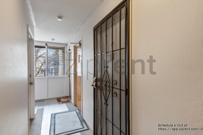 Building Photo - 321 Athol Ave