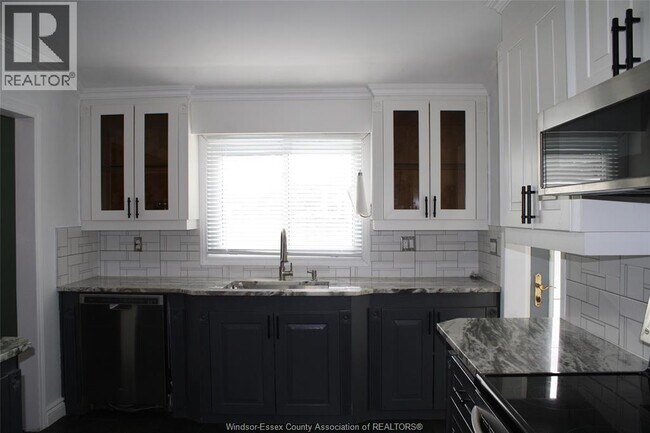 Photo du bâtiment - 12737 Dillon Dr