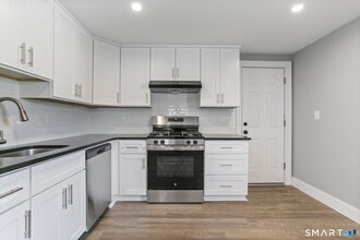 Building Photo - 35 Euclid Ave