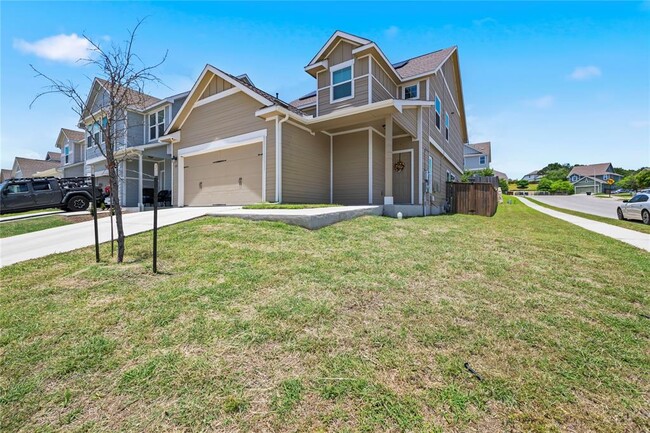 Building Photo - 100 Wind Flower Ln