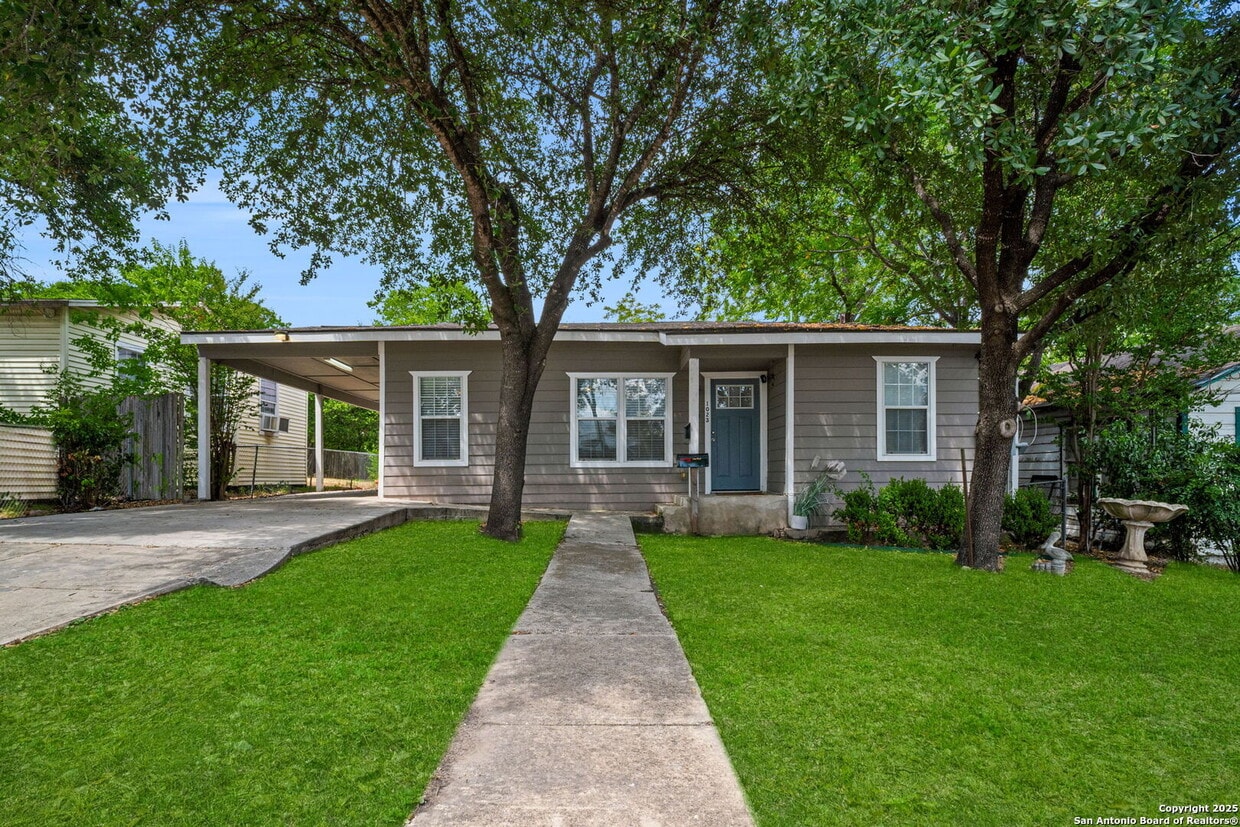 Primary Photo - 1023 Gulf