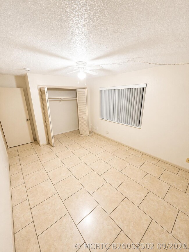 Building Photo - 9077 E Highland Pines Dr