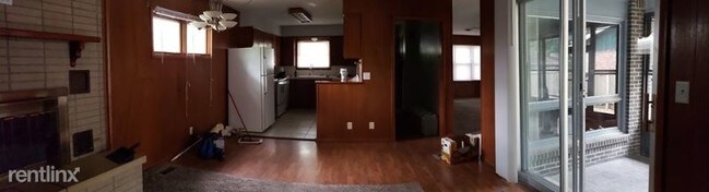 Foto del edificio - 2 br, 2 bath House - 3419 E Funston St