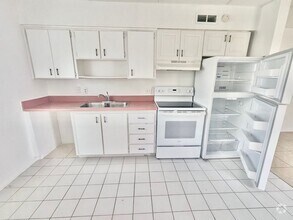 Building Photo - 710 Michigan Ct