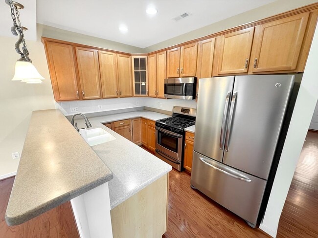 Building Photo - Contemporary 3-Bed, 3.5-Bath Townhome Just...