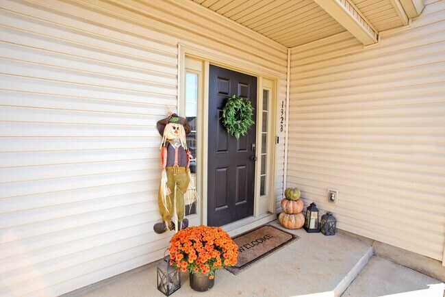 Foto del edificio - 1328 Black Oak Cir