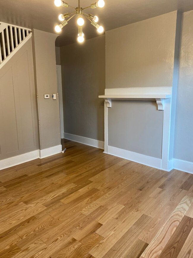 Building Photo - Newly renovated Lawrenceville Townhome