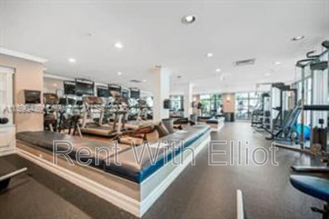 Photo - 2100 Van Buren St Apartment