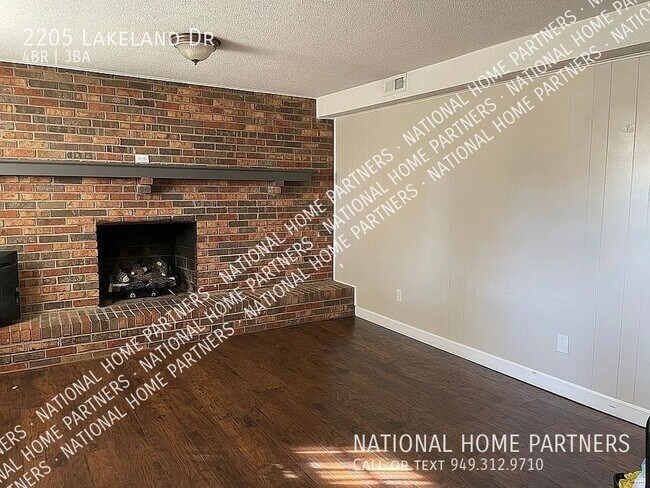 Building Photo - Rent to Own 4 Bedroom Big Yard with $25,00...