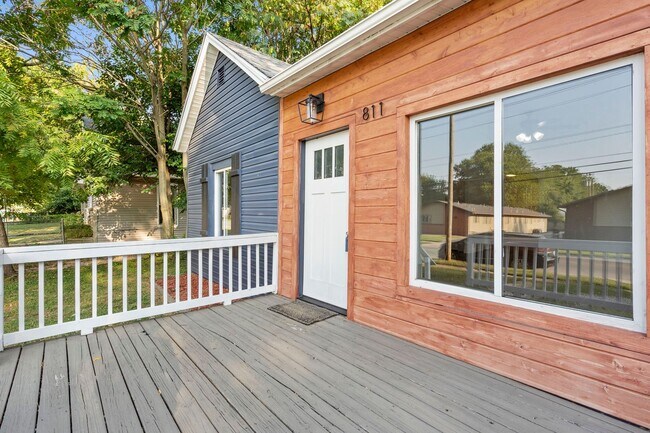 Foto del edificio - Modern 2 Bed | 1 Bath Home