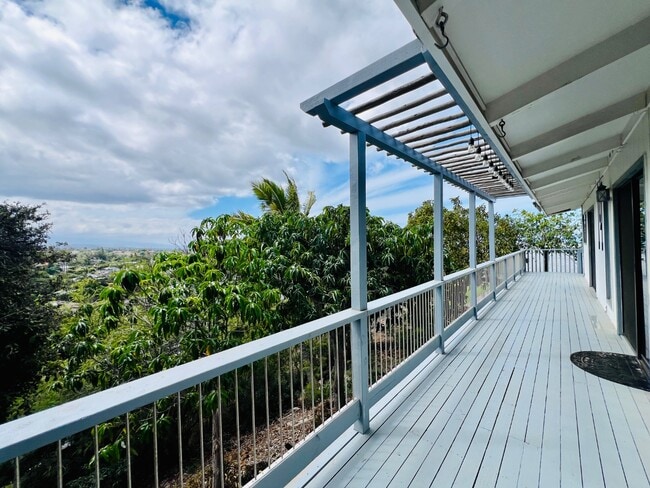 Building Photo - 68-1828 Pakanu St