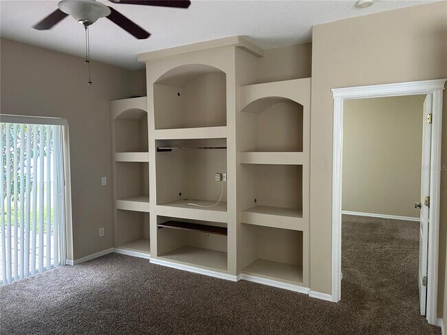 Building Photo - 5603 Tanagergrove Way