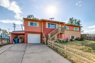 Building Photo - 9341 Hoffman Way