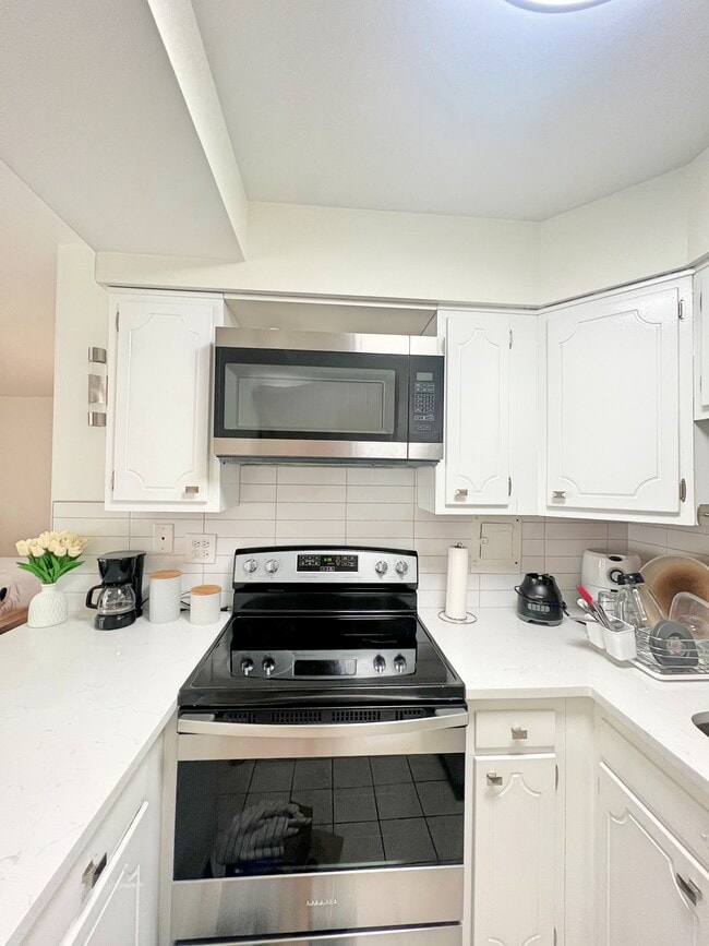 Foto del edificio - 539 W Stratford Pl