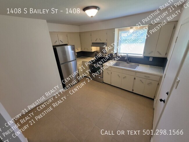 Building Photo - 1408 S Bailey St